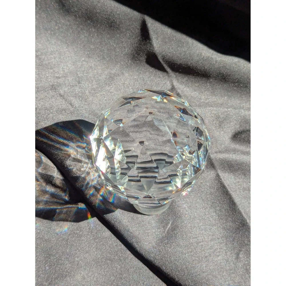 Unbranded elegant faceted